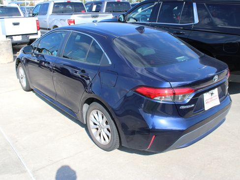 Used 2020 Toyota Corolla XLE FWD image 7