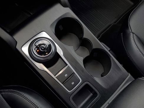 Certified 2023 Ford Escape Platinum image 24