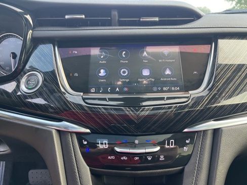 Used 2025 Cadillac XT6 Premium Luxury image 24
