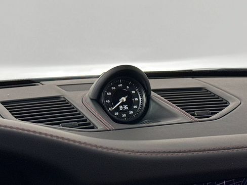 Used 2025 Porsche 911 Carrera RWD image 24