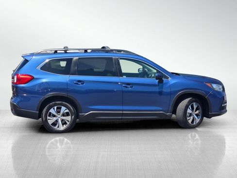 Used 2022 Subaru Ascent Premium w/ Convenience Package AWD/4WD image 3