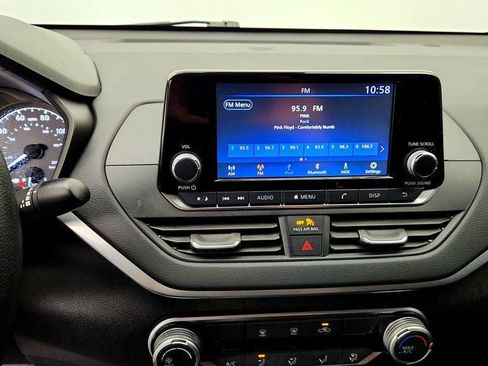 Used 2023 Nissan Altima 2.5 S FWD image 17