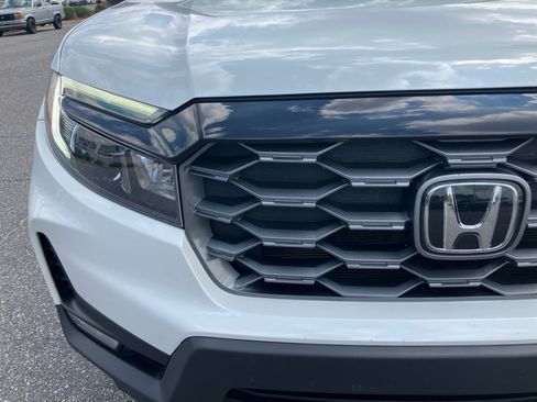 Used 2023 Honda Passport TrailSport image 28