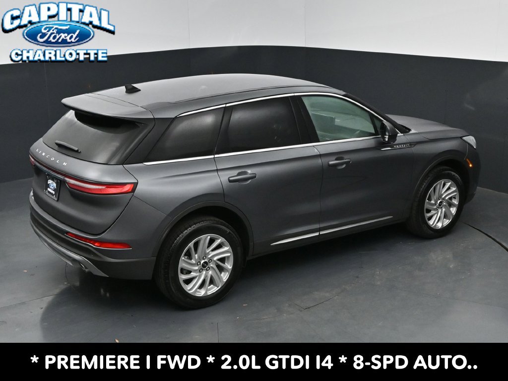 Used 2025 Lincoln Corsair FWD image 30