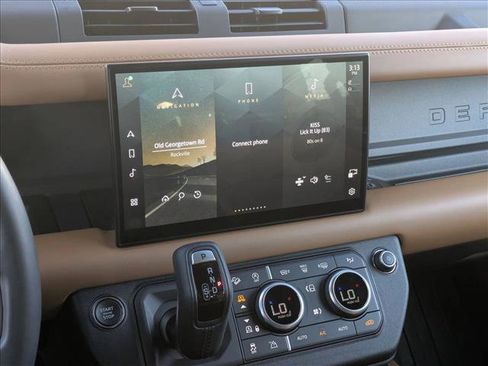 Certified 2024 Land Rover Defender 110 X image 15