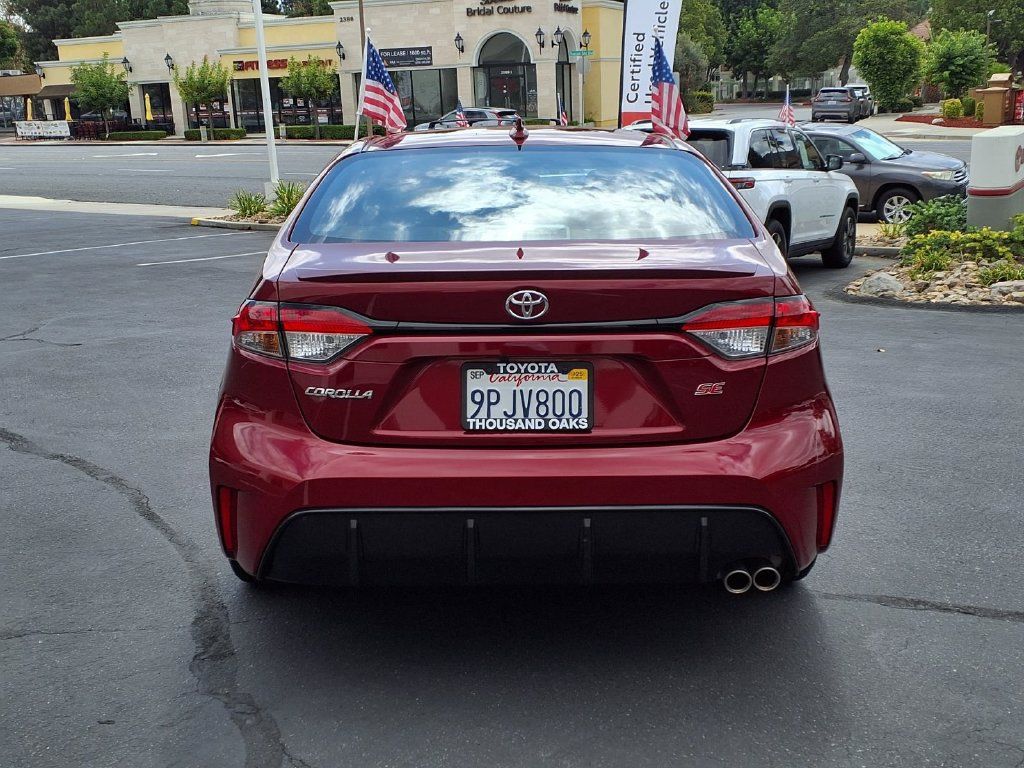 Certified 2024 Toyota Corolla SE w/ SE Premium Package FWD image 7