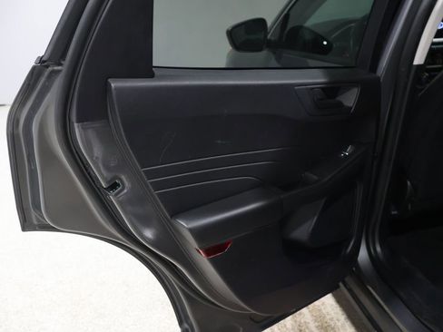 Used 2022 Ford Escape SE w/ Convenience Package image 19