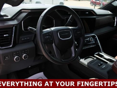 Used 2025 GMC Sierra 3500 Denali Ultimate AWD/4WD image 2