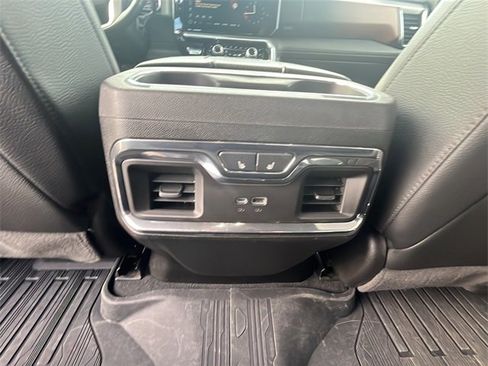 Used 2024 GMC Sierra 3500 Denali w/ Denali Reserve Package image 32
