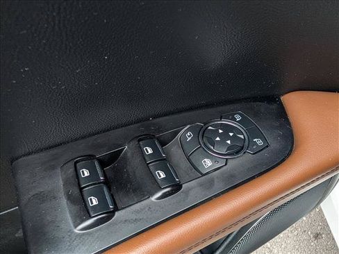 Used 2023 Lincoln Nautilus Reserve AWD/4WD image 31