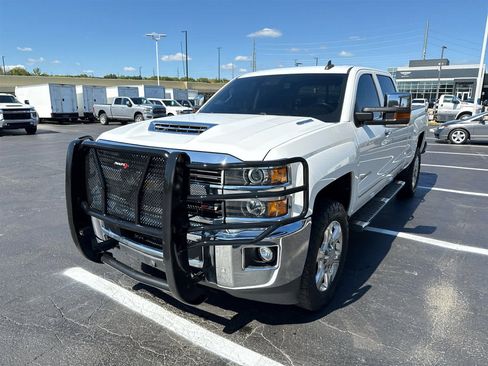 Used 2017 Chevrolet Silverado 2500 LTZ w/ Duramax Plus Package image 9