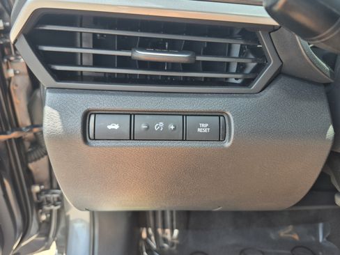 Certified 2025 Nissan Altima 2.5 SV FWD image 28