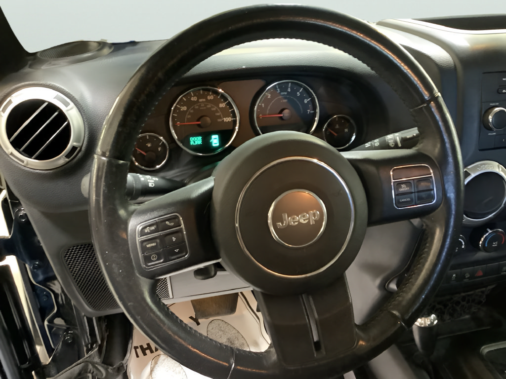Certified 2018 Jeep Wrangler Sahara w/ Connectivity Group AWD/4WD image 22