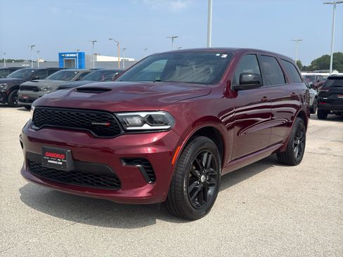 Used 2025 Dodge Durango GT AWD/4WD image 2
