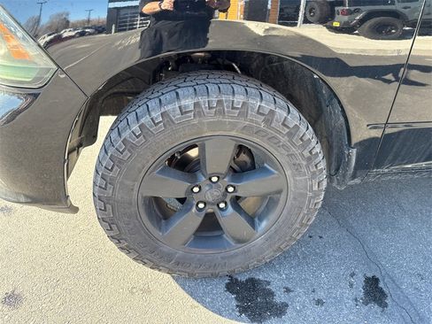 Used 2014 RAM 1500 Express w/ Black Ram 1500 Express Group image 6