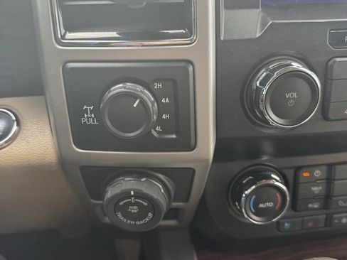 Used 2020 Ford F150 Lariat image 8