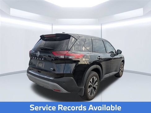 Used 2021 Nissan Rogue SV FWD image 2
