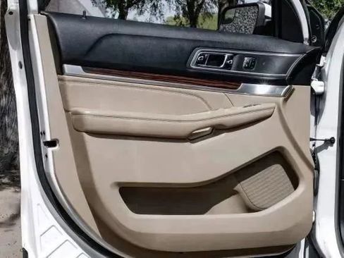 Used 2016 Ford Explorer Limited image 49