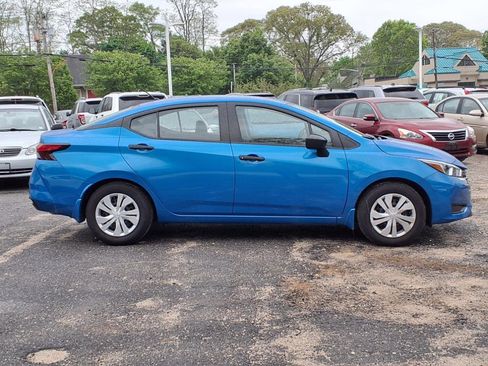 Used 2024 Nissan Versa S w/ Trunk Package image 4