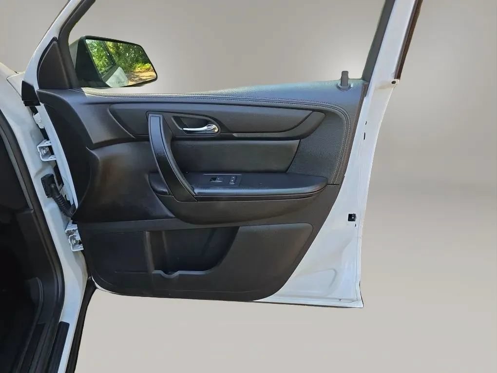 Used 2016 GMC Acadia SLE FWD image 43