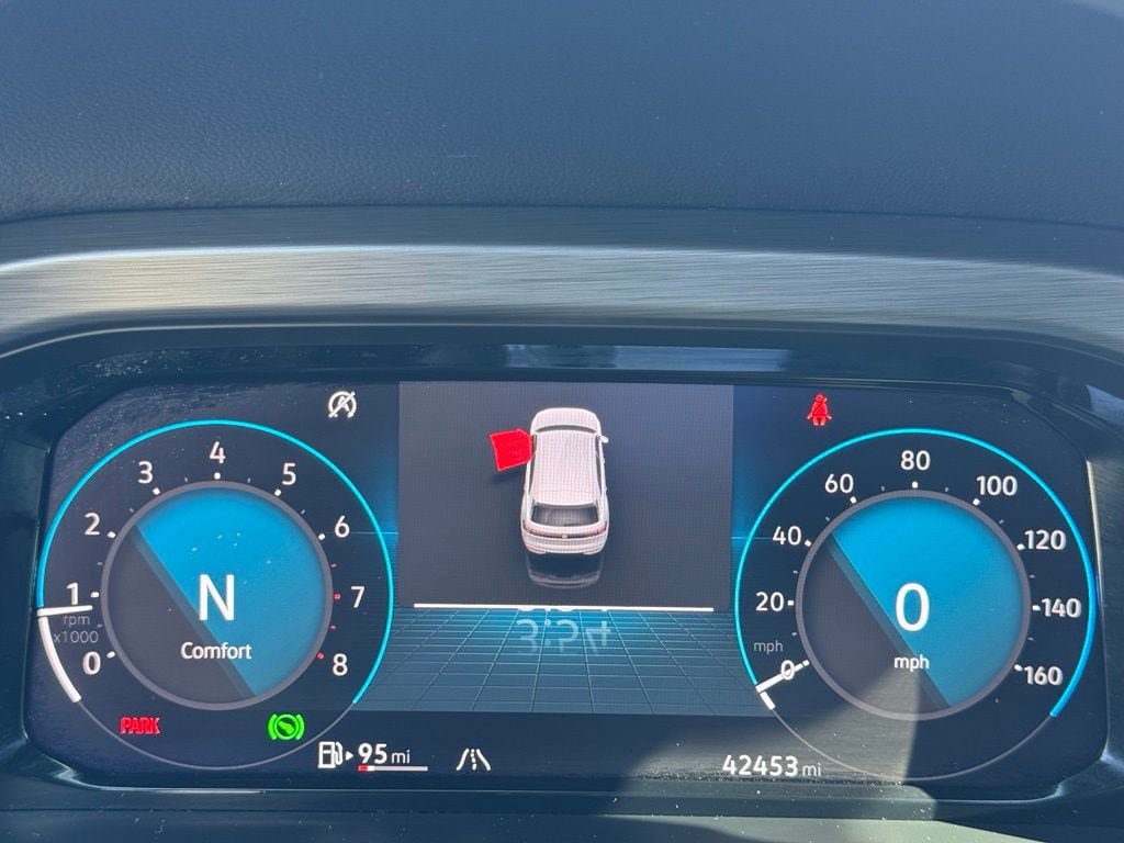 Used 2024 Volkswagen Atlas Cross Sport SE AWD/4WD image 15