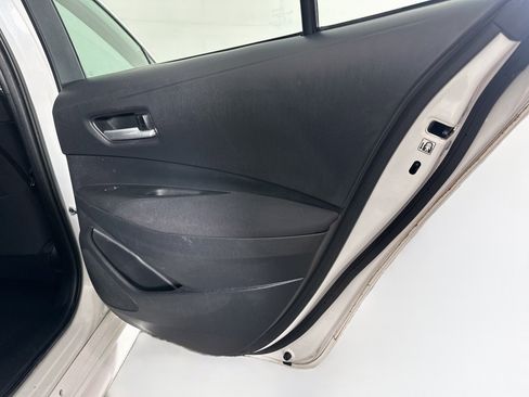 Used 2020 Toyota Corolla LE FWD image 27
