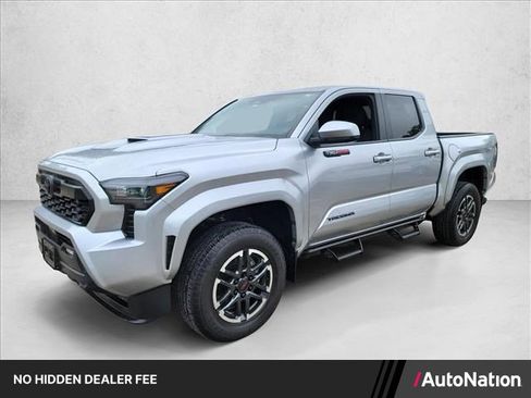 Used 2024 Toyota Tacoma TRD Sport AWD/4WD image 1