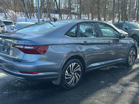 Used 2020 Volkswagen Jetta SEL image 6