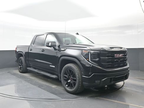 Used 2022 GMC Sierra 1500 Elevation w/ Elevation Premium Package image 9