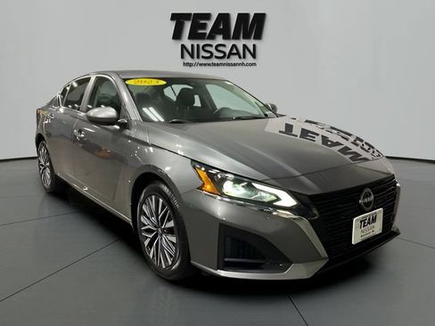 Certified 2023 Nissan Altima 2.5 SV w/ SV Premium Package AWD/4WD image 1