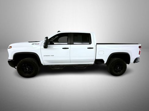Certified 2024 Chevrolet Silverado 2500 ZR2 w/ Technology Package image 8