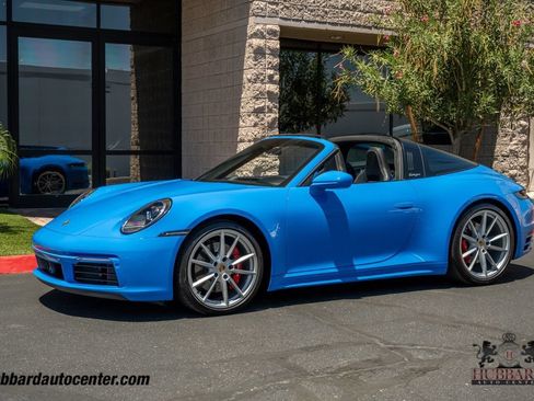 Used 2023 Porsche 911 AWD/4WD image 4
