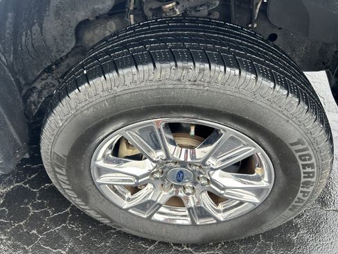 Used 2018 Ford F150 XLT w/ Equipment Group 302A Luxury AWD/4WD image 59