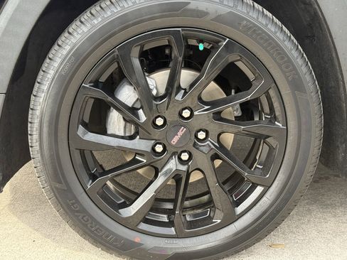 Used 2023 GMC Terrain SLT w/ Elevation Edition image 12