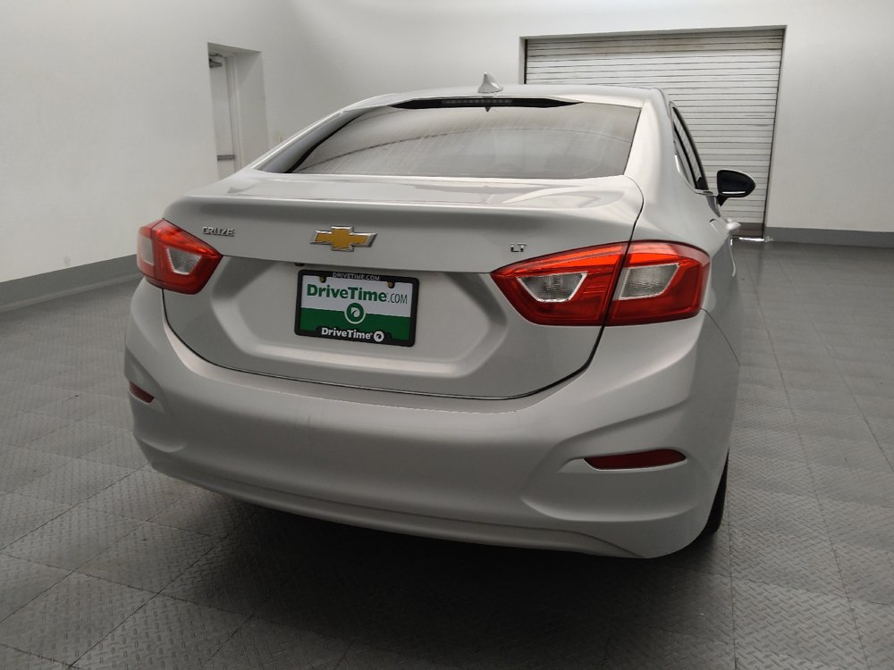 Used 2017 Chevrolet Cruze LT FWD image 7