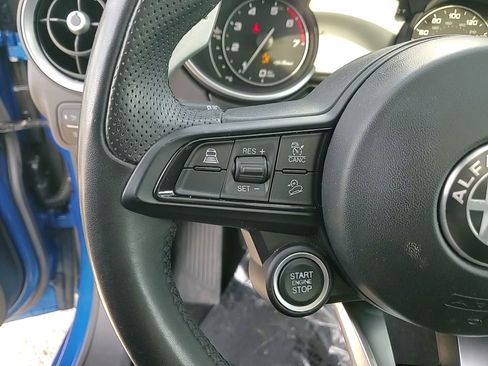 Used 2022 Alfa Romeo Stelvio Veloce image 26