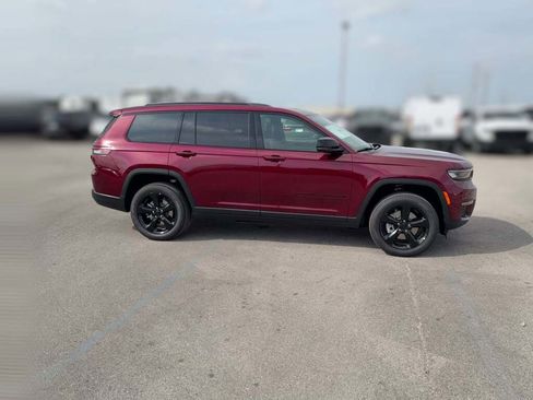 New 2025 Jeep Grand Cherokee L Limited w/ Black Appearance Package image 14