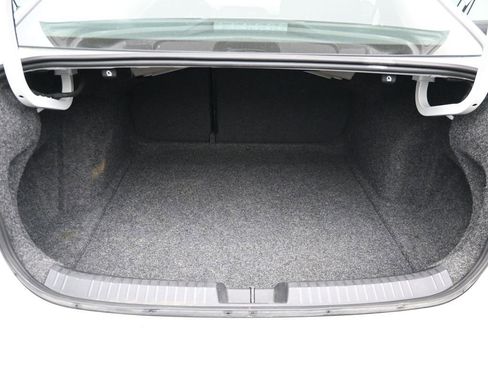 Used 2025 Volkswagen Jetta Sport FWD image 11