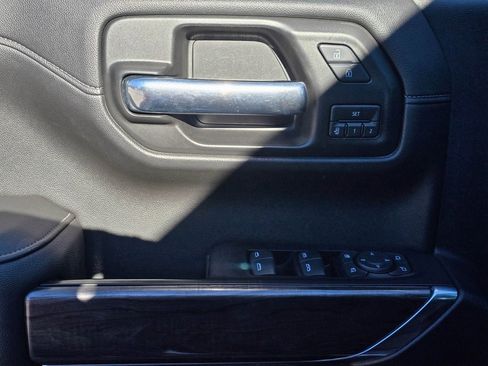 Used 2019 Chevrolet Silverado 1500 LTZ w/ LTZ Premium Package image 10