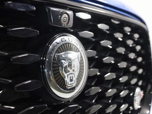 Used 2024 Jaguar F-PACE SVR image 26