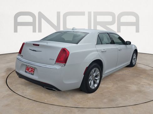 Certified 2023 Chrysler 300 Touring RWD image 10