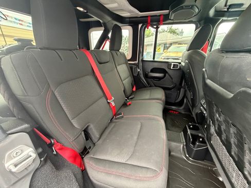 Used 2020 Jeep Wrangler Unlimited Rubicon w/ Quick Order Package 28Y Recon AWD/4WD image 27