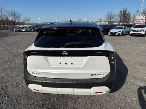 New 2026 Nissan Kicks SR w/ SR Premium Package image 6