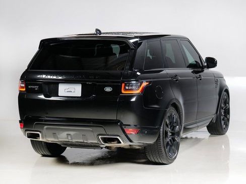 Used 2022 Land Rover Range Rover Sport HST image 2