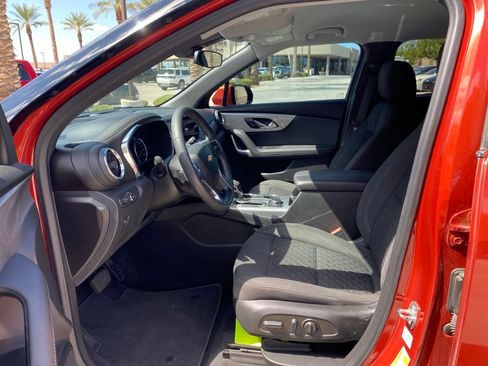 Used 2022 Chevrolet Blazer LT FWD image 6