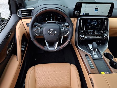 New 2026 Lexus LX 700h Luxury AWD/4WD image 7