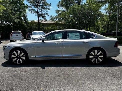 New 2024 Volvo S90 T8 Ultimate w/ Lounge Package image 19