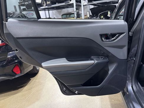 Used 2026 Subaru Crosstrek 2.5i Limited w/ Crosstrek Mirror Package AWD/4WD image 96