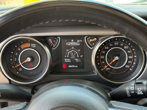 Used 2022 Jeep Wrangler Unlimited Sport AWD/4WD image 21