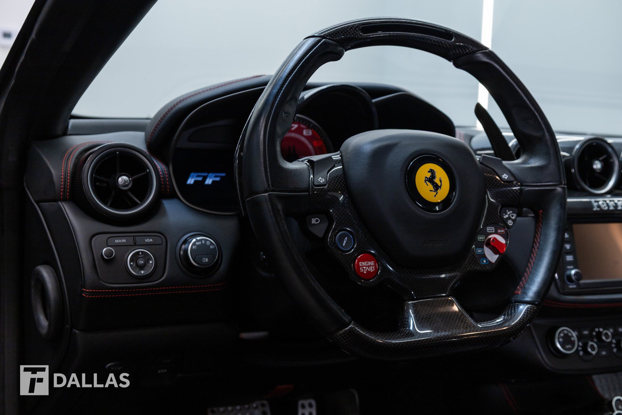 Used 2012 Ferrari FF AWD/4WD image 25